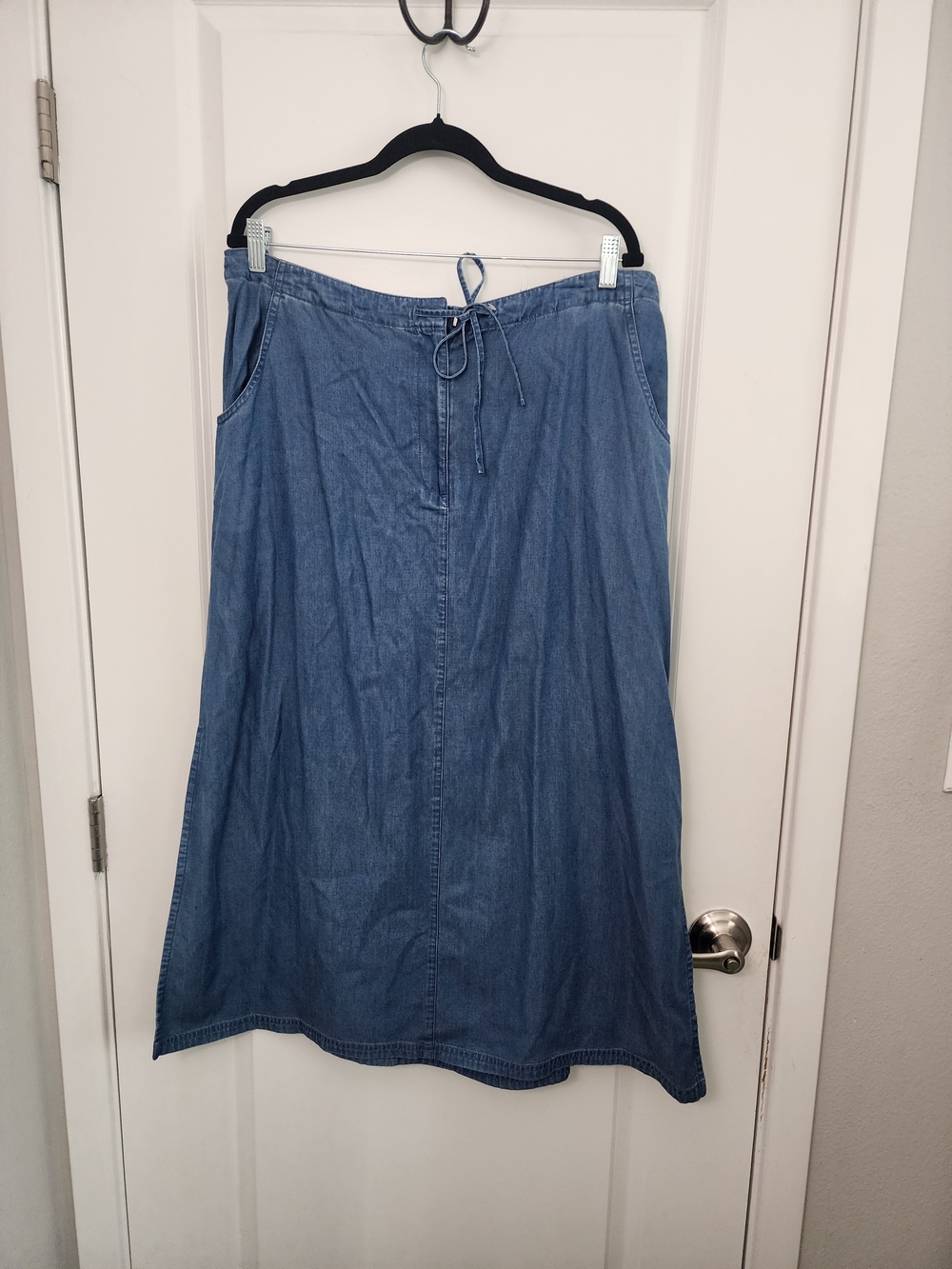 3/$25 Chambray  Denim Midi Skirt with Drawstring Waist Size 16